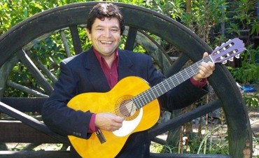 Peña a beneficio de Carlos Almiron