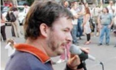 Deschutter: "Favorecen a las empresas y perjudican a la población"