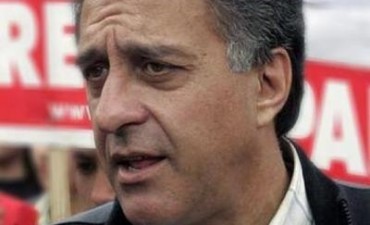 Néstor Pitrola: "Detrás del cierre de AGR Clarín está la flexibilización"