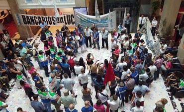 Miguel Pastorini: "El gobierno tiene de socio a la banca extranjera"