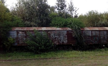 “Planean abandonar 32 vagones en el predio ferroviario de Las Heras”
