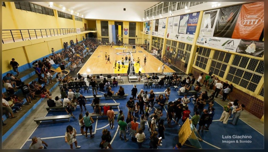  El Timón inauguró su espectacular cancha de básquet
