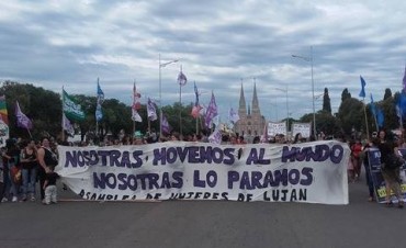 Paro Nacional de Mujeres: "No entendemos la decisión del municipio de realizar las actividades otro día"