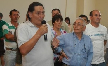 Enrique Peñalba: “Nos ofrecen un kilo de papas y medio de pan”