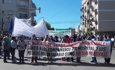 Municipales marcharon por el centro de la ciudad