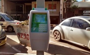 Estacionamiento medido: Concejales del FPV piden transparencia