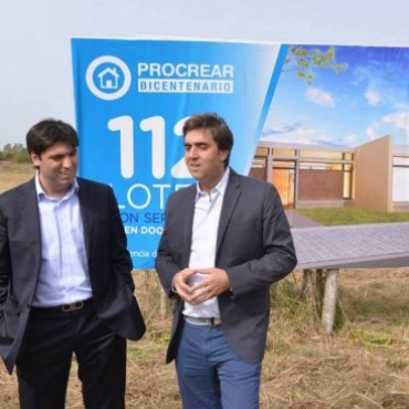 Visita de Diego Bossio, director general de Anses en Luján