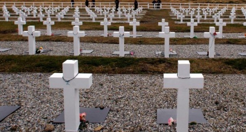 Malvinas: "Todavía hay cuerpos sin identificar"