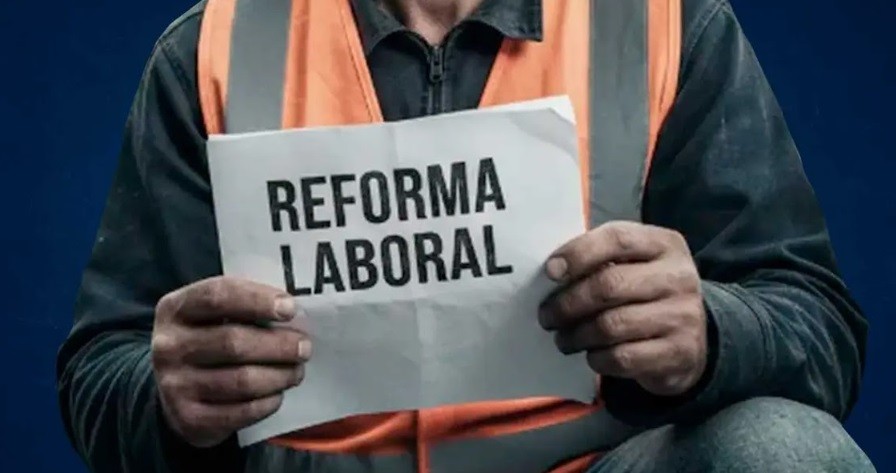 Qu&eacute; hay detr&aacute;s del fallo que fren&oacute; la reforma laboral de Milei