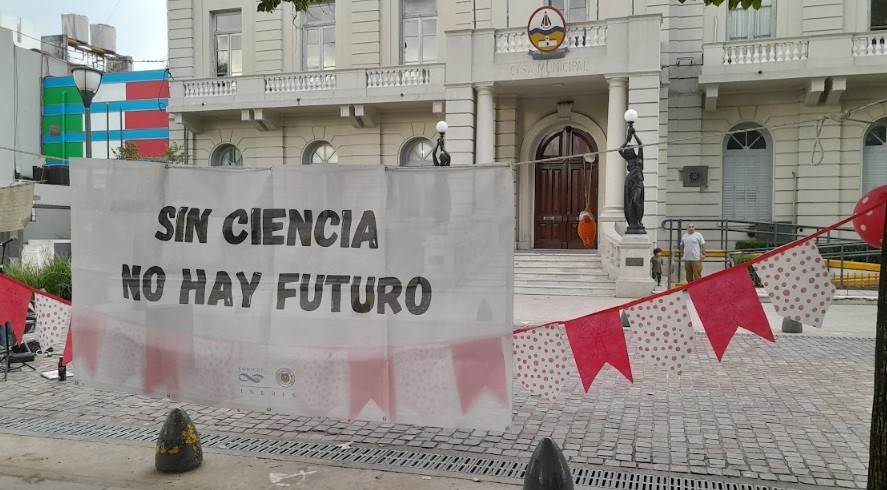 Natalia Ossana: "Es un gobierno que denosta todo el tiempo a la ciencia"