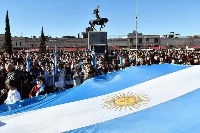Belgrano y la Constituci&oacute;n en las escuelas