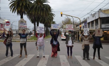A un mes del asesinato de Karina Diaz, distintas organizaciones repudiaron el femicidio.