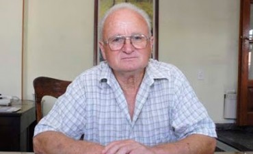 “Ellos quieren votos, nosotros queremos las cloacas”