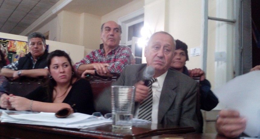 "Hay muchos intereses, somos David contra Goliat"