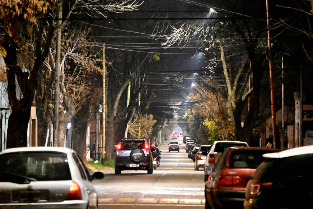 Daniel Domínguez: “En junio se vienen las luminarias en barrios sin alumbrado”
