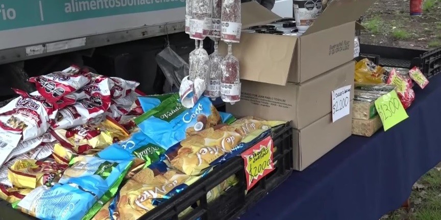 "Las familias est&aacute;n recortando la cantidad de comidas diarias"