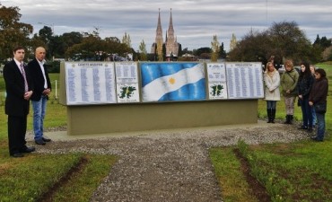 Inauguraron un "Cerco Vivo" recordando a los Caídos en Malvinas