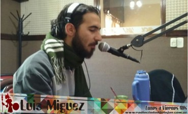 Luis Miguez y una columna dedicada a padres y madres