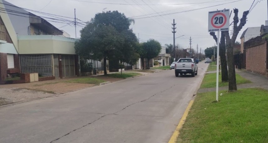 Sorprenden a un hombre y le roban la camioneta al llegar a su casa