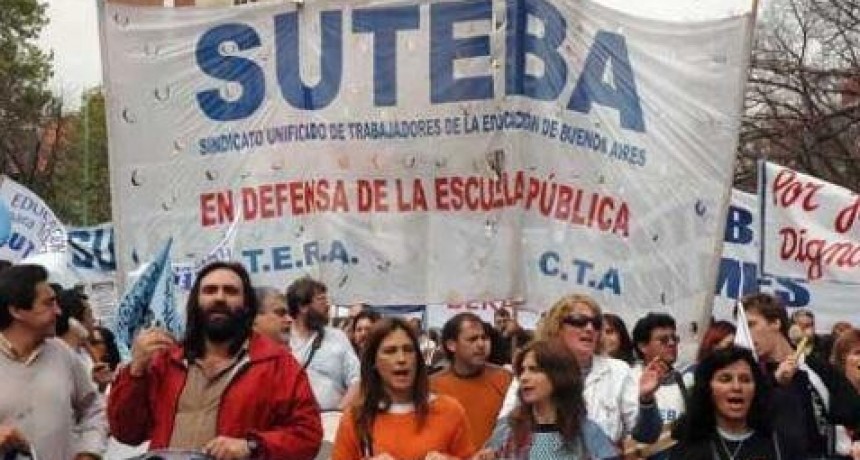 "Es otro maltrato de la gobernadora Vidal a los docentes"