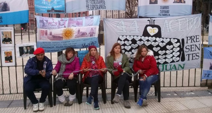 "El gobierno esconde algo, nos mintieron desde el primer día"