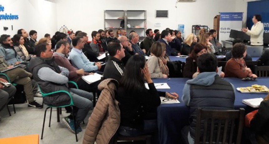 Emprendedores participaron del taller “Liderazgo y Negociación”