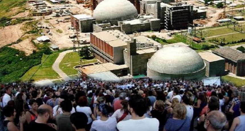 "El gobierno quiere descartar al proyecto nuclear argentino"