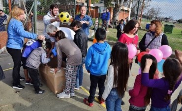 El municipio entregó juguetes por el día del niño