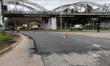 Circular con precaución por obras debajo del Puente de Control