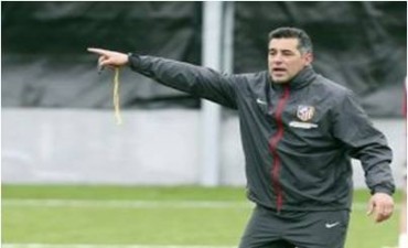 Oscar "Gallego" Mena: "Todavía no tengo ni titulares ni suplentes"