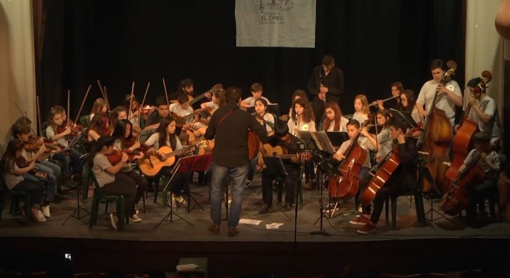 La Orquesta El Ombú recibió instrumentos de cara a su 15º Aniversario