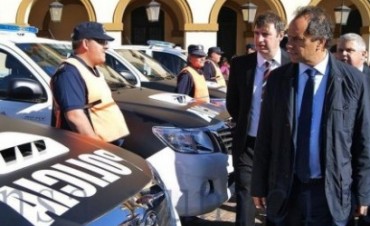 Héctor Navarro: "Mañana o pasado estarán los nuevos patrulleros en la calle"