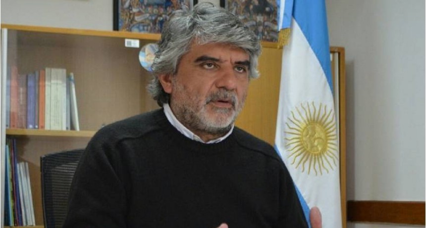 “Tenemos dos jefes de Estado, uno es un oligarca y el otro es Francisco”