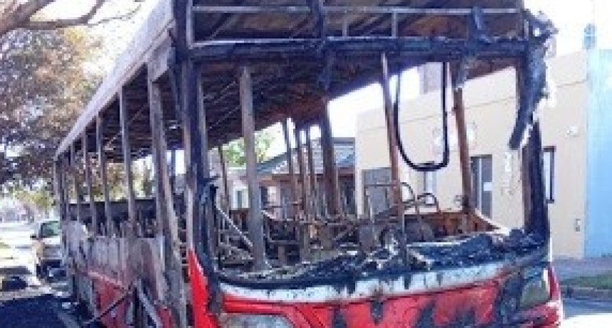 Urgencias e incendio de un colectivo en la 52&deg; Peregrinaci&oacute;n Juvenil