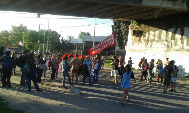 Estudiantes se manifestaron en contra de la reforma en la carrera de Historia