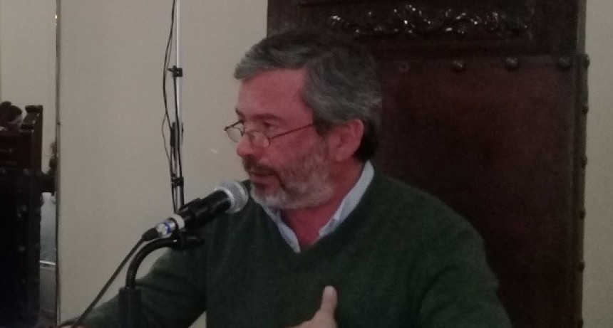 "Si Siror estuviese tan seguro se sentaría a discutir"