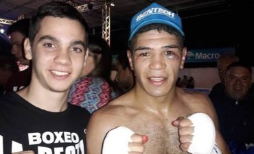 Papeschi y Rivas siguen pegando fuerte